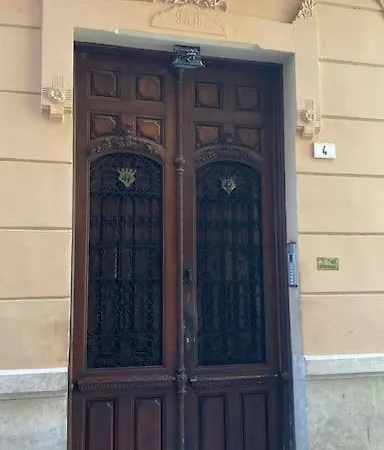 En Centro Historico Con Garaje * 马拉加