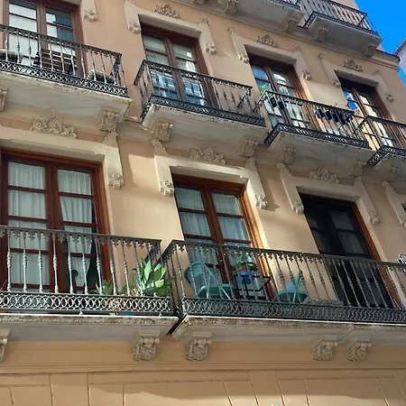 En Centro Historico Con Garaje * 马拉加